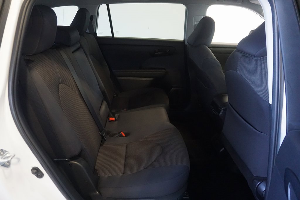 Certified 2024 Toyota Highlander LE image 23