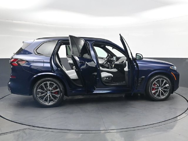 New 2026 BMW X5 xDrive50e w/ M Sport Package AWD/4WD image 37