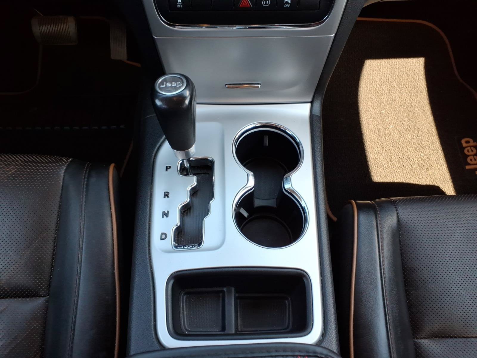 Used 2011 Jeep Grand Cherokee 70th Anniversary AWD/4WD image 17