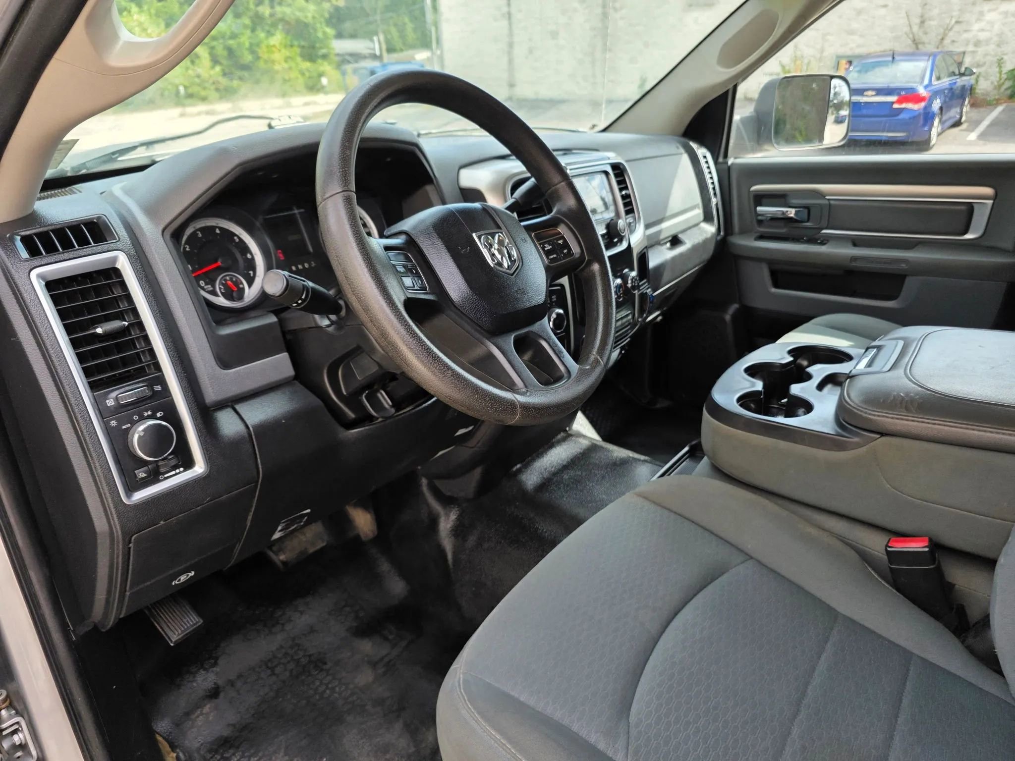 Used 2013 RAM 2500 Outdoorsman image 13