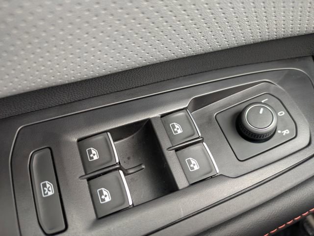Certified 2025 Volkswagen Atlas Peak Edition SE image 27