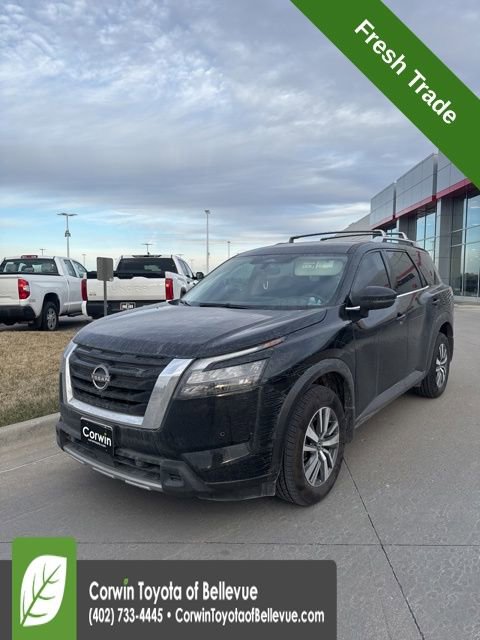 Used 2025 Nissan Pathfinder SL image 8