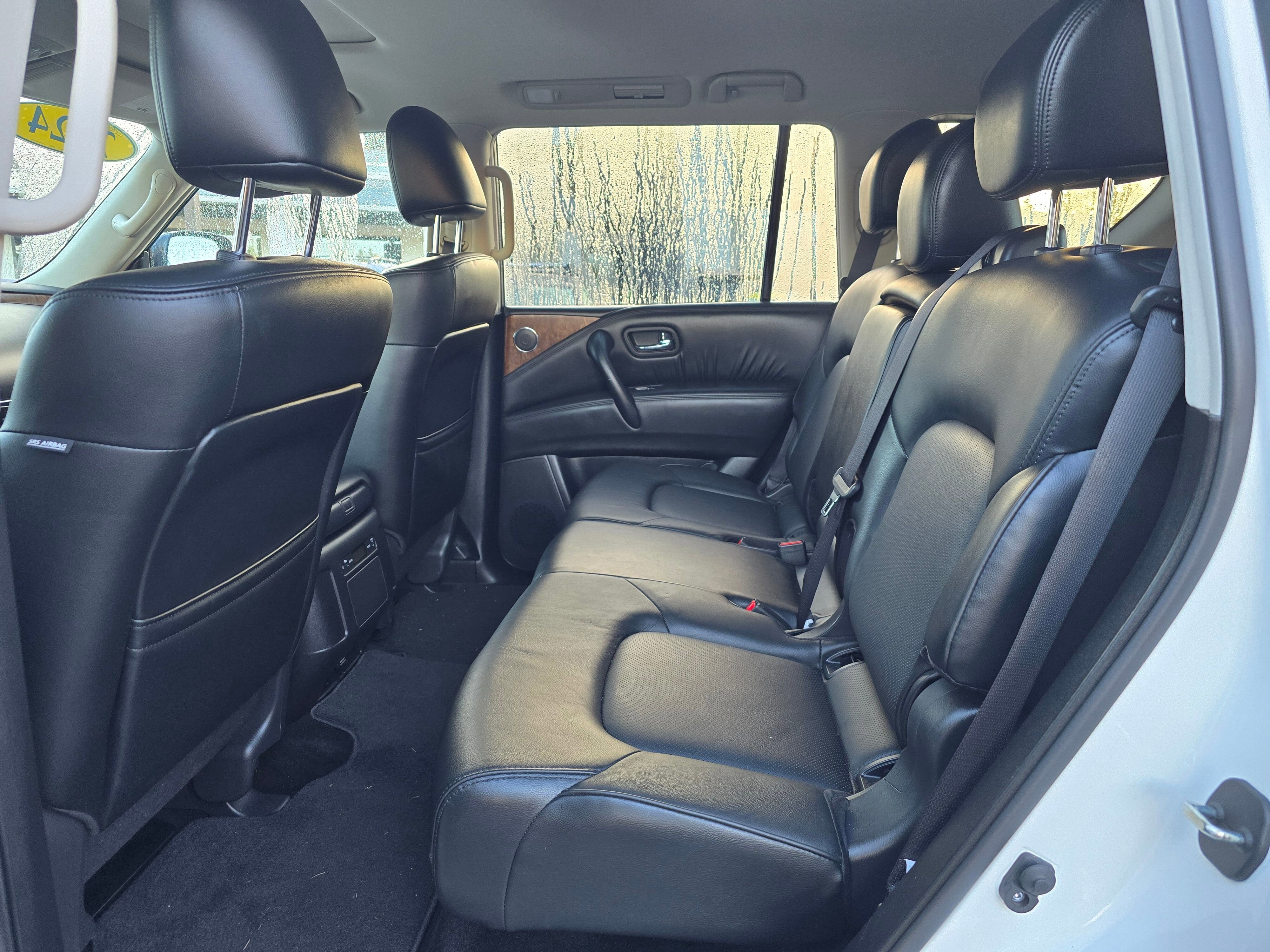 Used 2024 Nissan Armada SL image 17