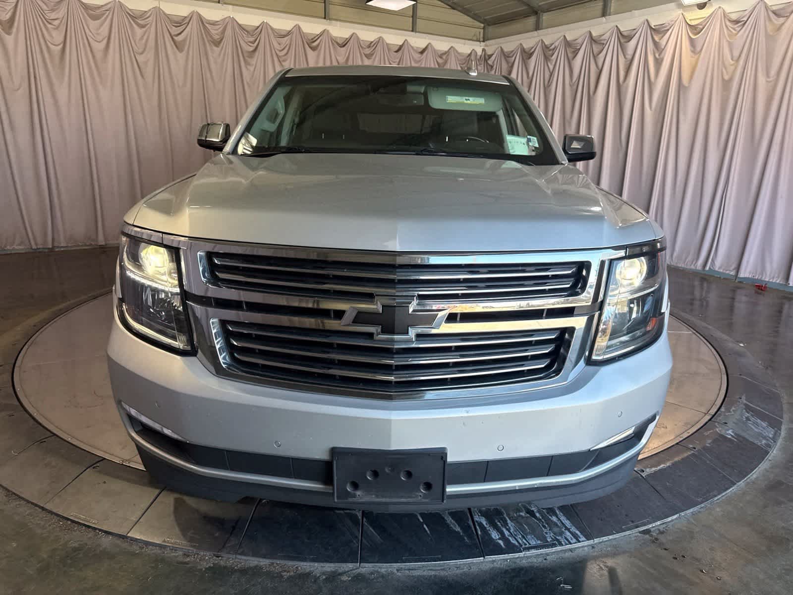 Used 2019 Chevrolet Tahoe Premier AWD/4WD image 2