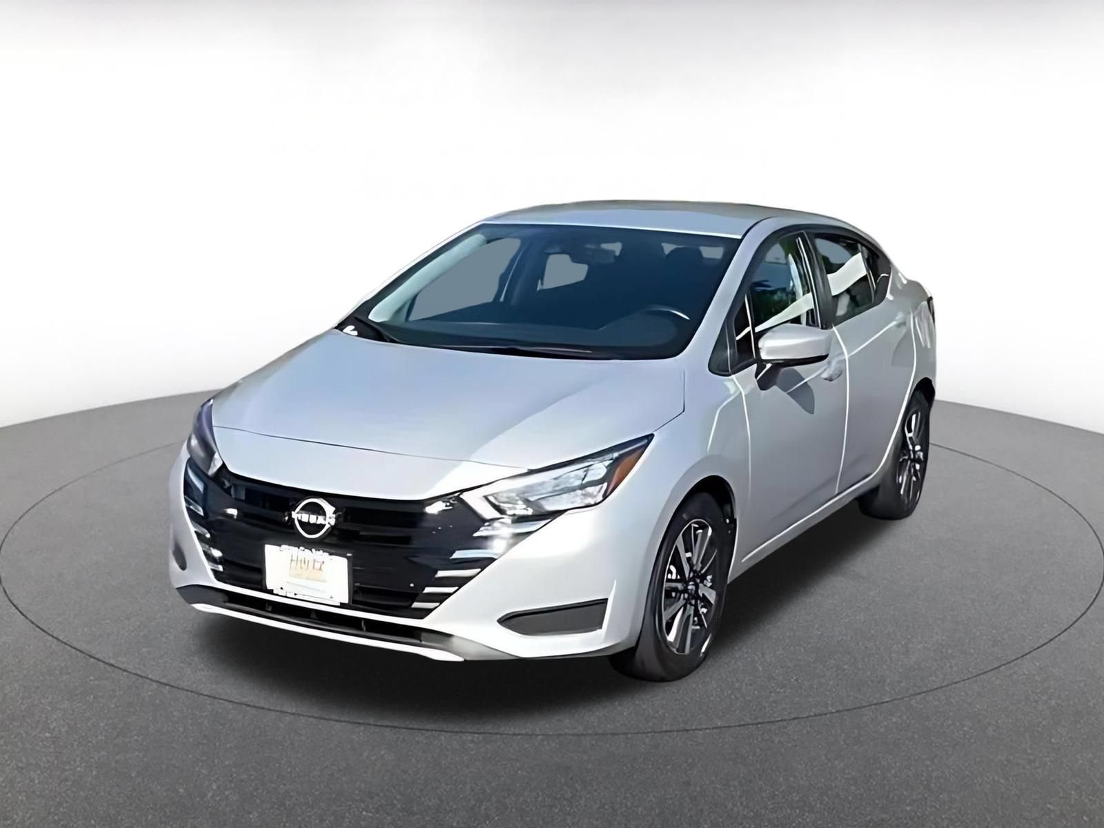 Used 2025 Nissan Versa SV FWD image 7