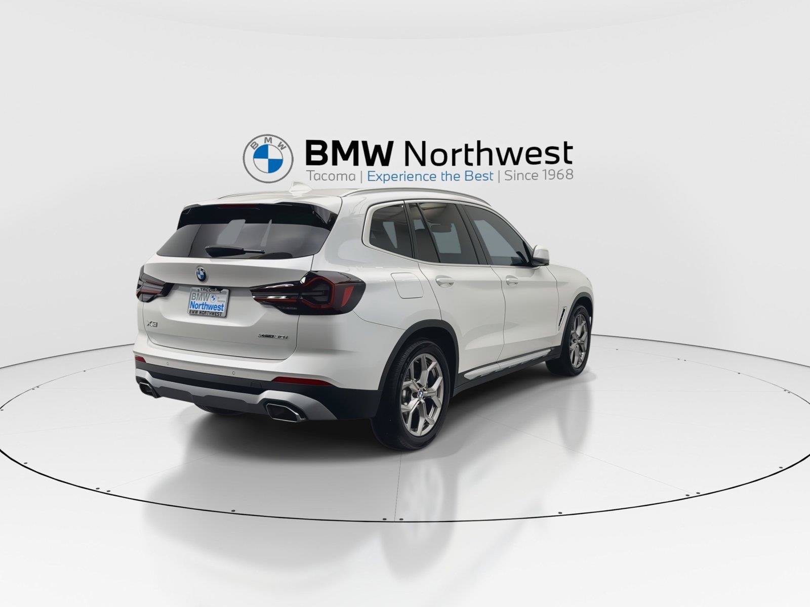 Used 2023 BMW X3 xDrive30i w/ Convenience Package w/ZPA AWD/4WD image 3