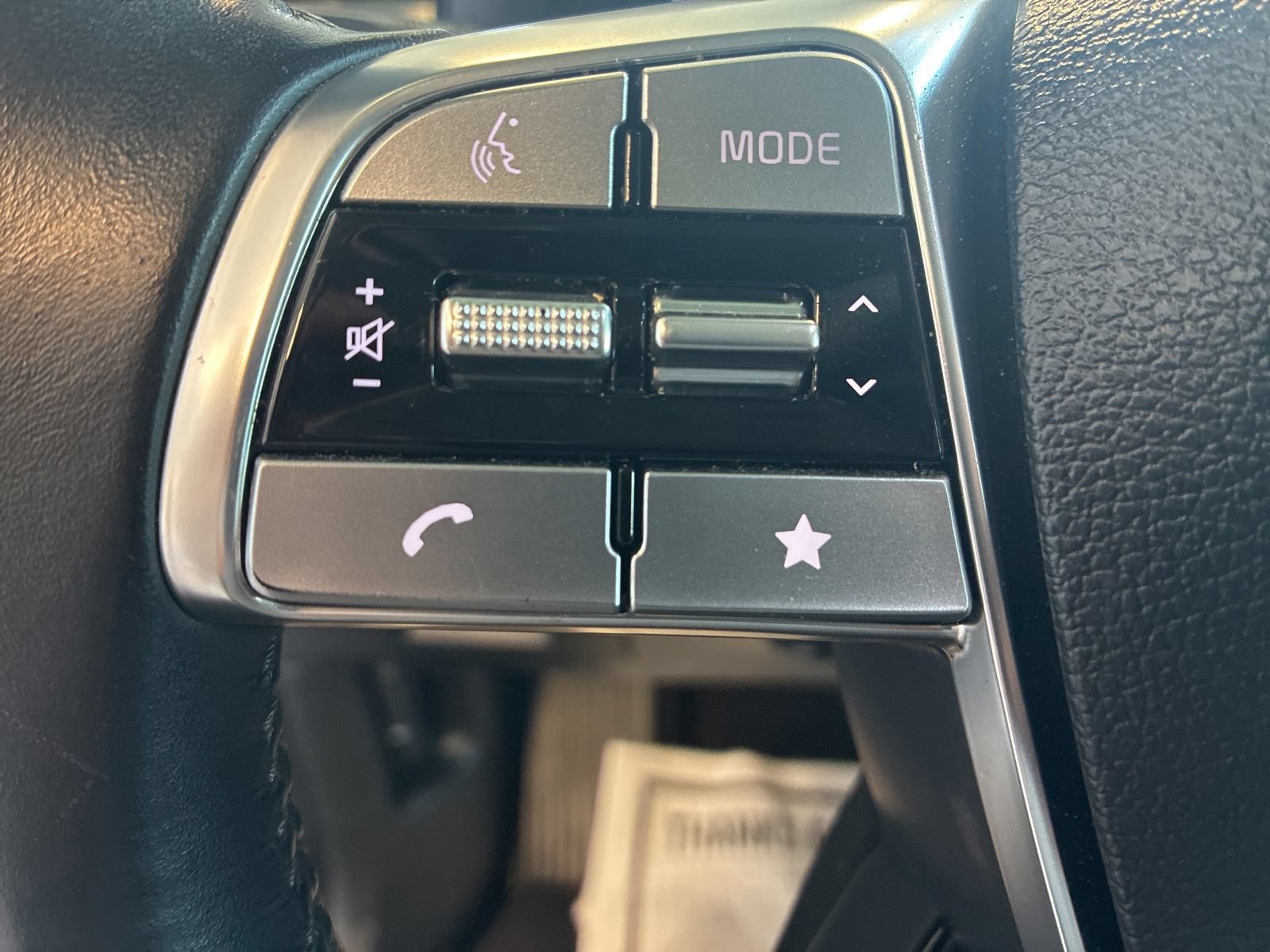 Used 2025 Kia Telluride S FWD image 23