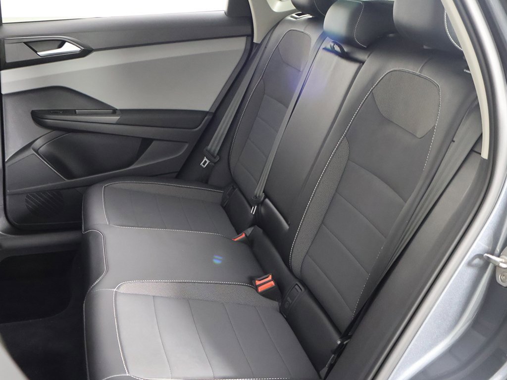 Used 2022 Volkswagen Taos SE image 31