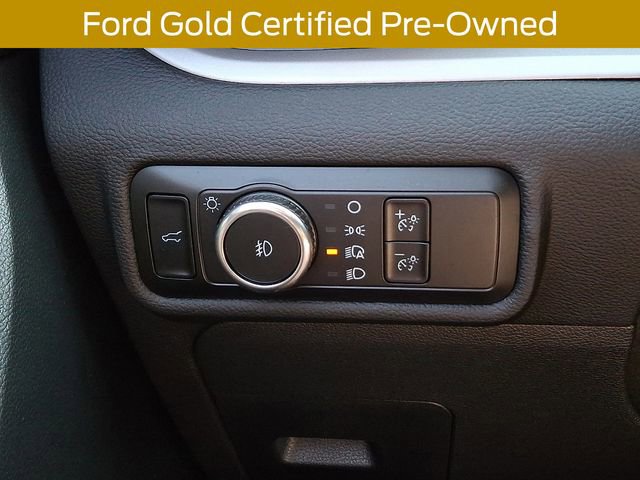Used 2023 Ford Explorer XLT w/ Equipment Group 202A AWD/4WD image 25