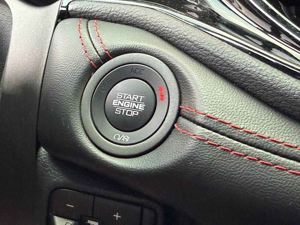 Used 2023 Dodge Durango R/T w/ Tow 'N Go Package AWD/4WD image 31