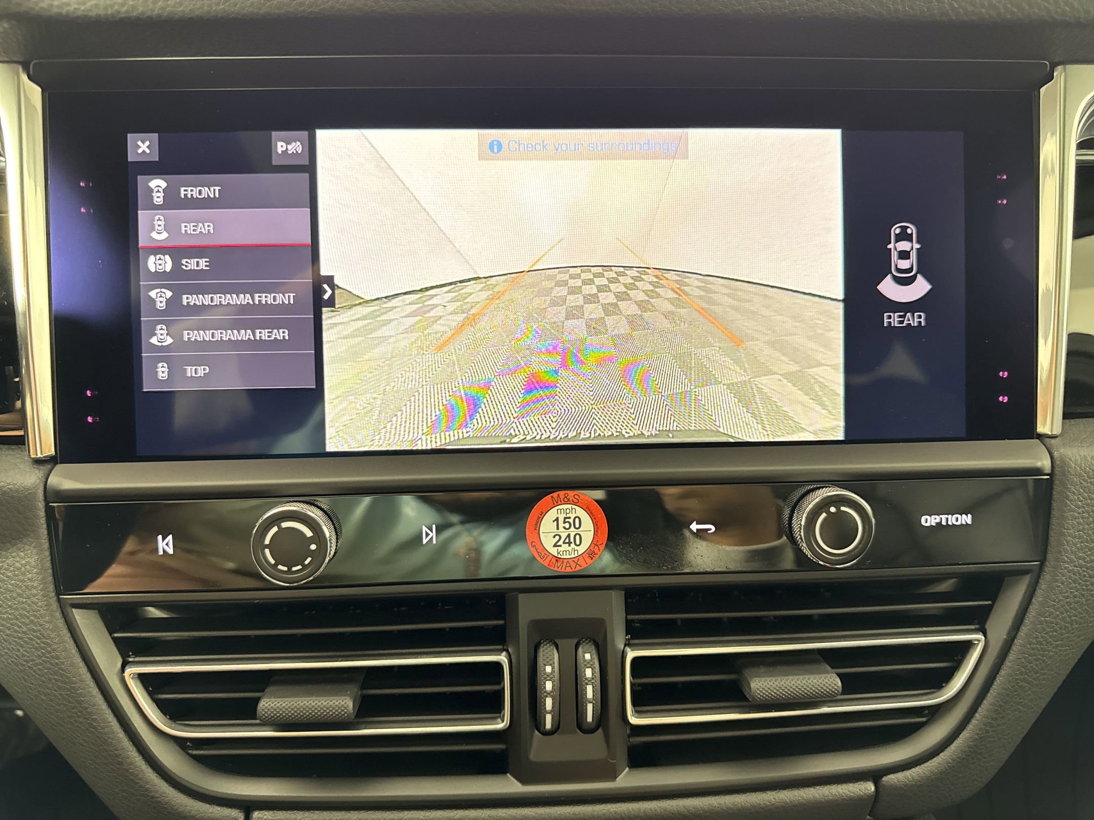 Certified 2025 Porsche Macan image 26