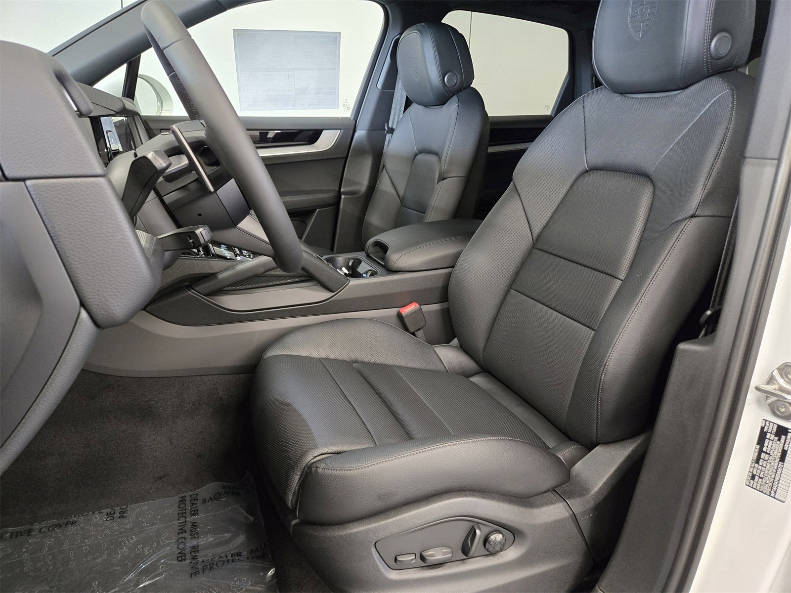 New 2025 Porsche Cayenne image 4