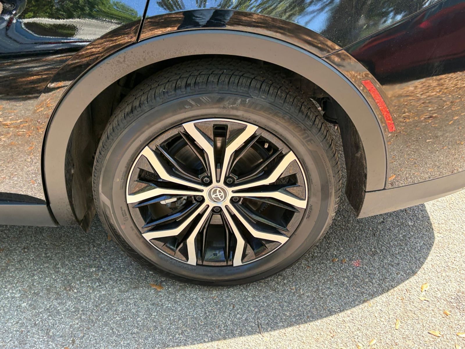 Used 2025 Toyota Crown XLE image 25