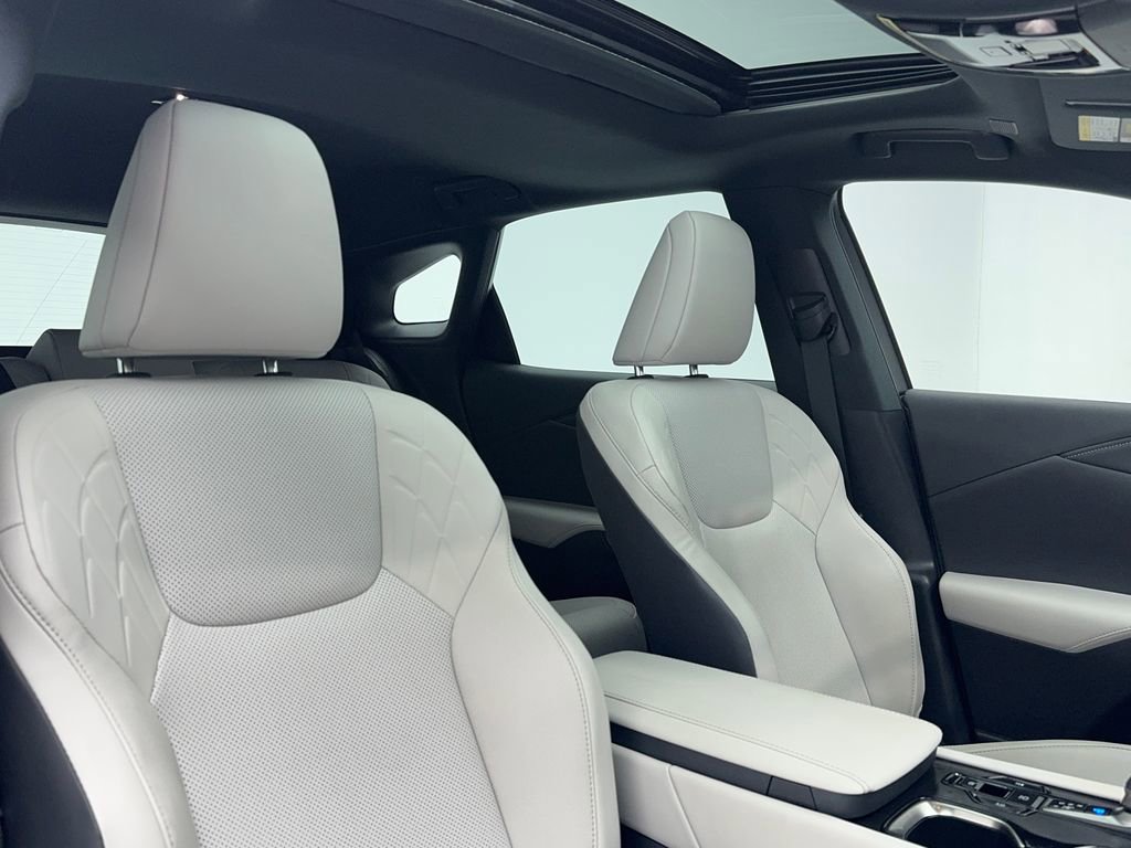 Used 2024 Lexus RX 350 Premium w/ Accessory Package (Z1) image 45