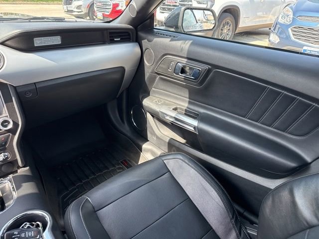 Used 2017 Ford Mustang Premium RWD image 21