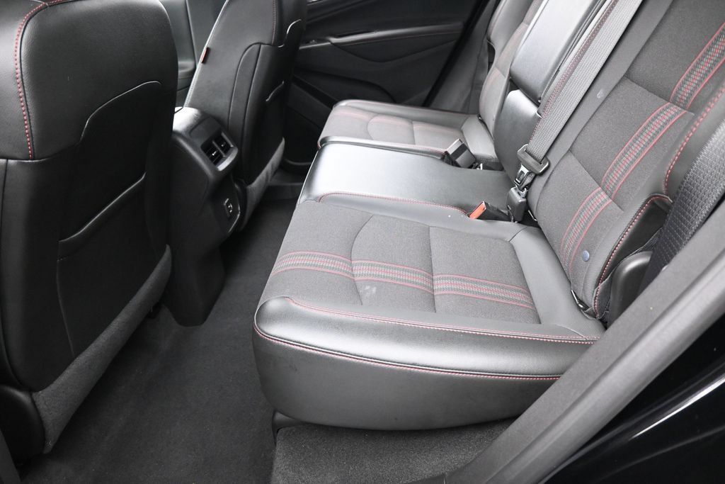 Used 2023 Chevrolet Equinox RS FWD image 30