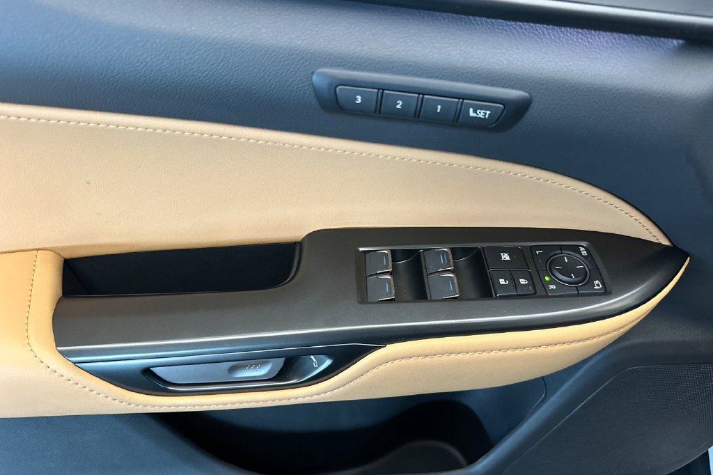 Certified 2025 Lexus NX 350h AWD w/ Rear Seat Package image 11