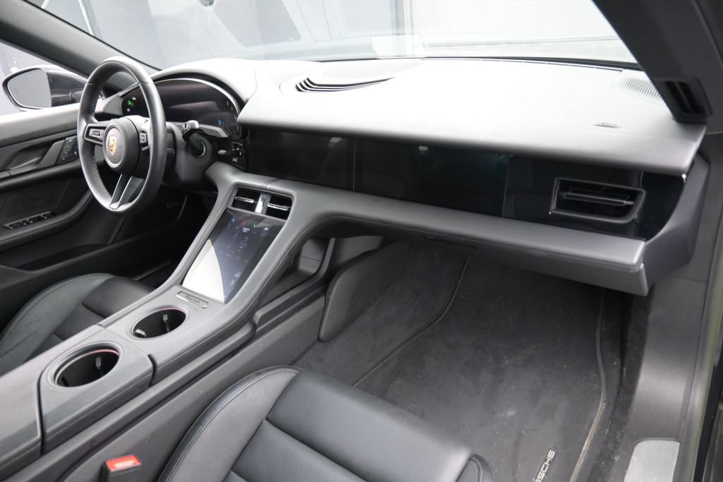 Certified 2023 Porsche Taycan 4S AWD/4WD image 30