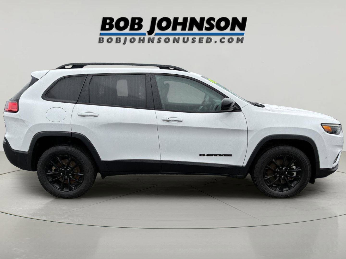 Used 2023 Jeep Cherokee Altitude Lux AWD/4WD image 2