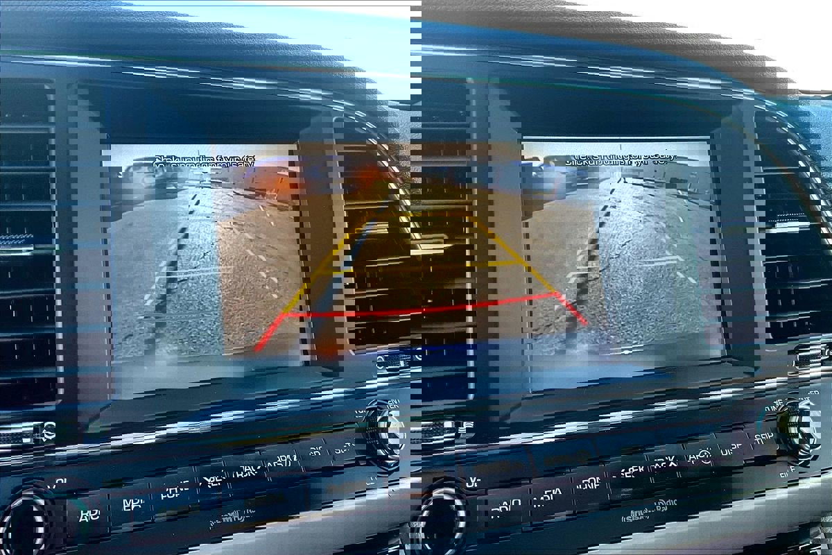 Used 2018 Hyundai Elantra Value Edition w/ Cargo Package image 16