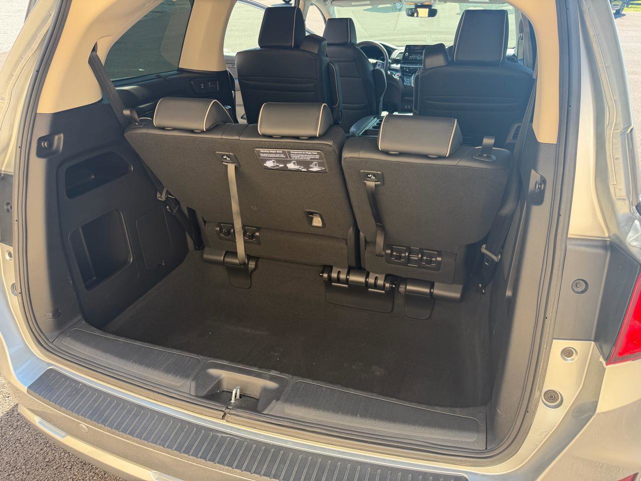 Used 2025 Honda Odyssey Elite image 12