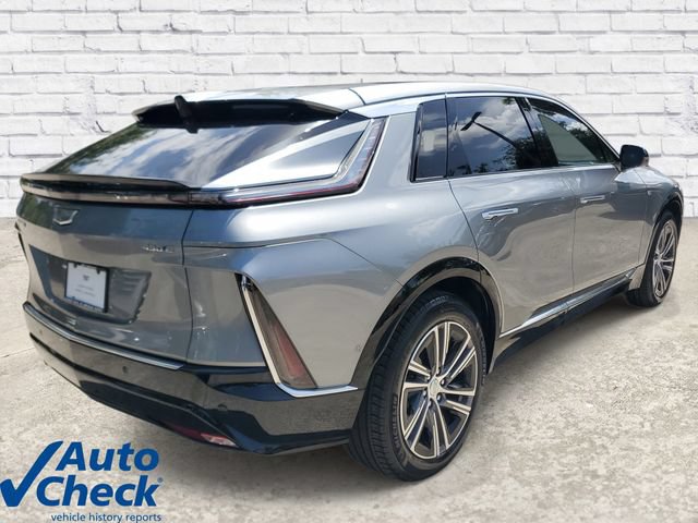 Certified 2024 Cadillac Lyriq Luxury RWD image 3