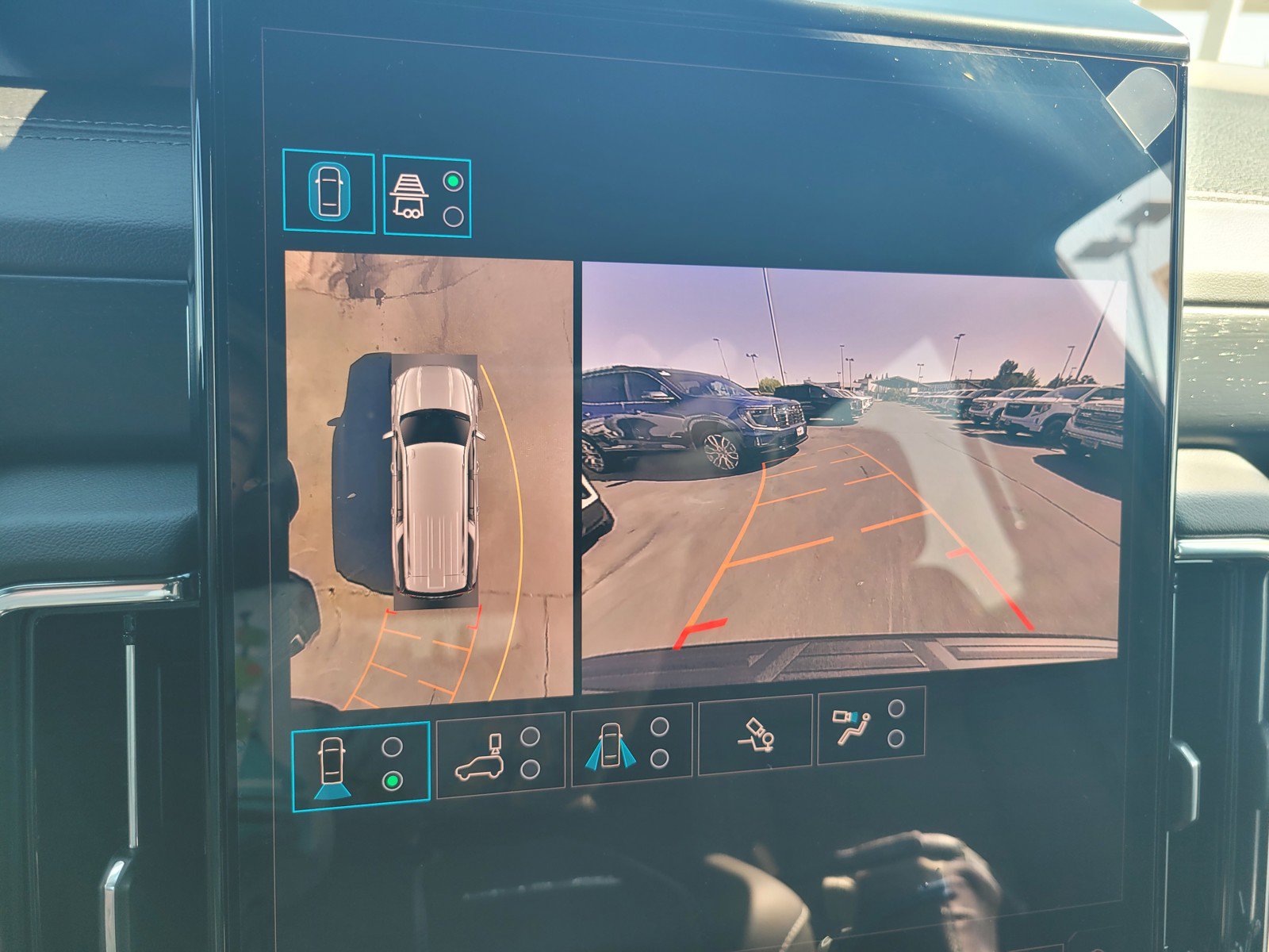 New 2026 GMC Yukon XL Denali w/ Advanced Technology Package AWD/4WD image 9