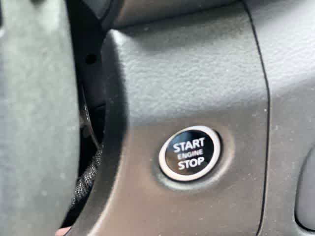 Used 2024 Nissan Frontier SV RWD image 28