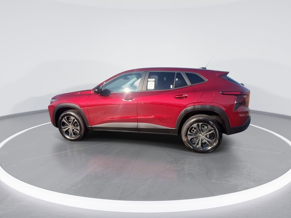 Used 2025 Chevrolet Trax LS image 6