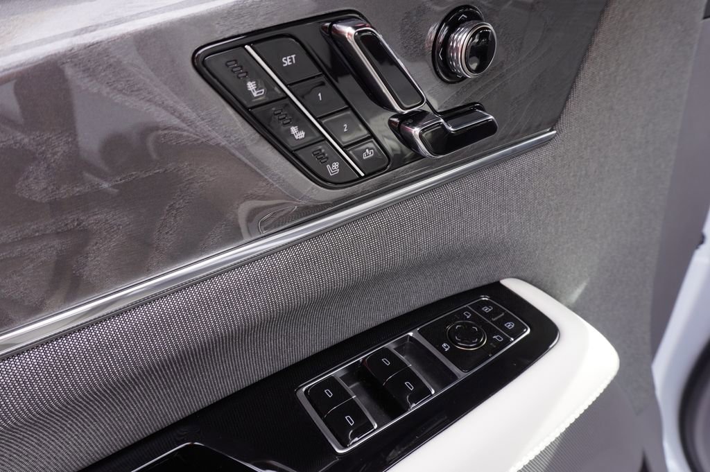 New 2026 Cadillac Escalade IQL Luxury image 15