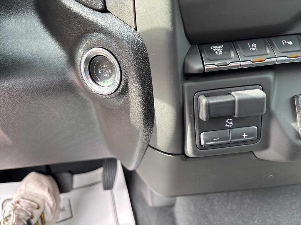 New 2025 Chevrolet Silverado 2500 Custom w/ Custom Value Package image 22