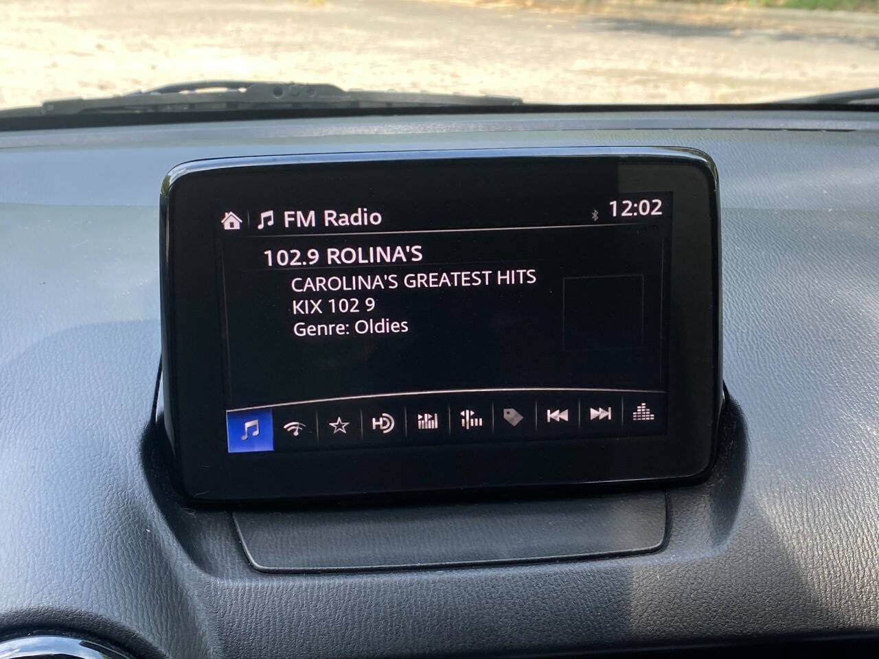 Used 2019 Toyota Yaris LE FWD image 26