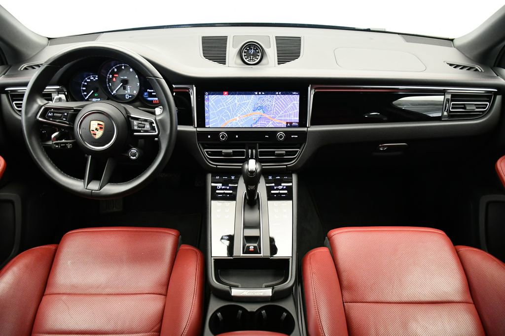 Used 2023 Porsche Macan S image 22