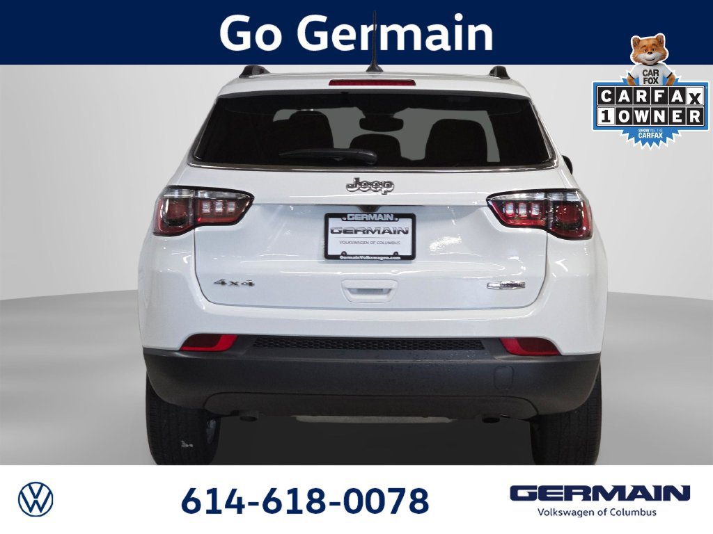 Used 2025 Jeep Compass Latitude AWD/4WD image 9