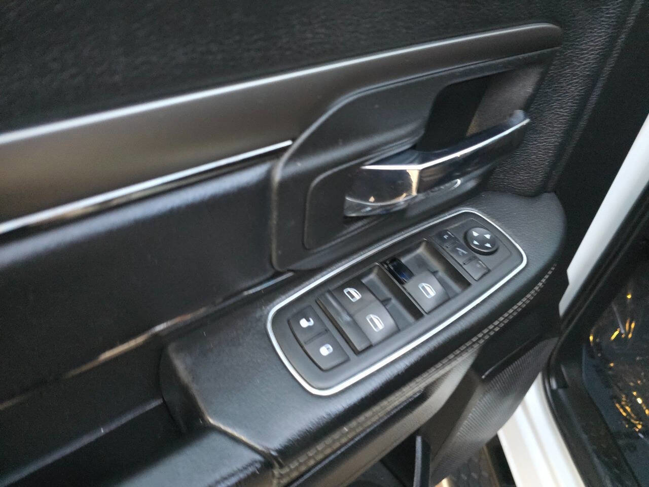 Used 2015 RAM 1500 Sport w/ Sport Premium Group AWD/4WD image 13