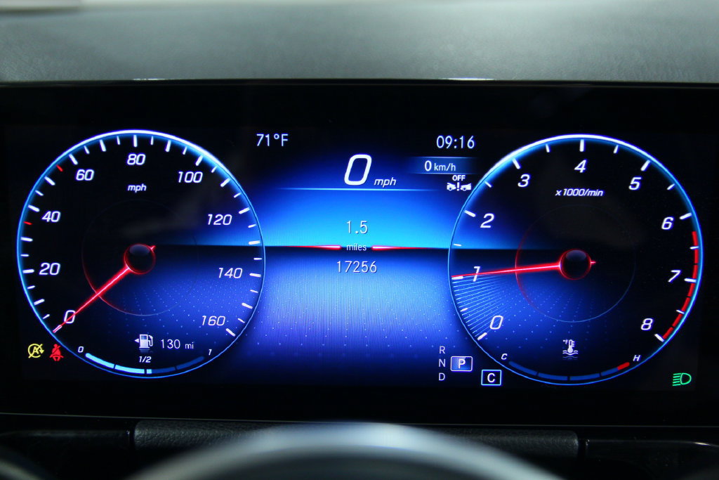 Certified 2023 Mercedes-Benz GLA 250 4MATIC image 29