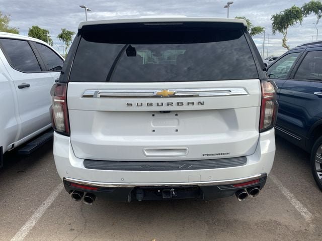 Used 2021 Chevrolet Suburban Premier w/ Premium Package AWD/4WD image 4