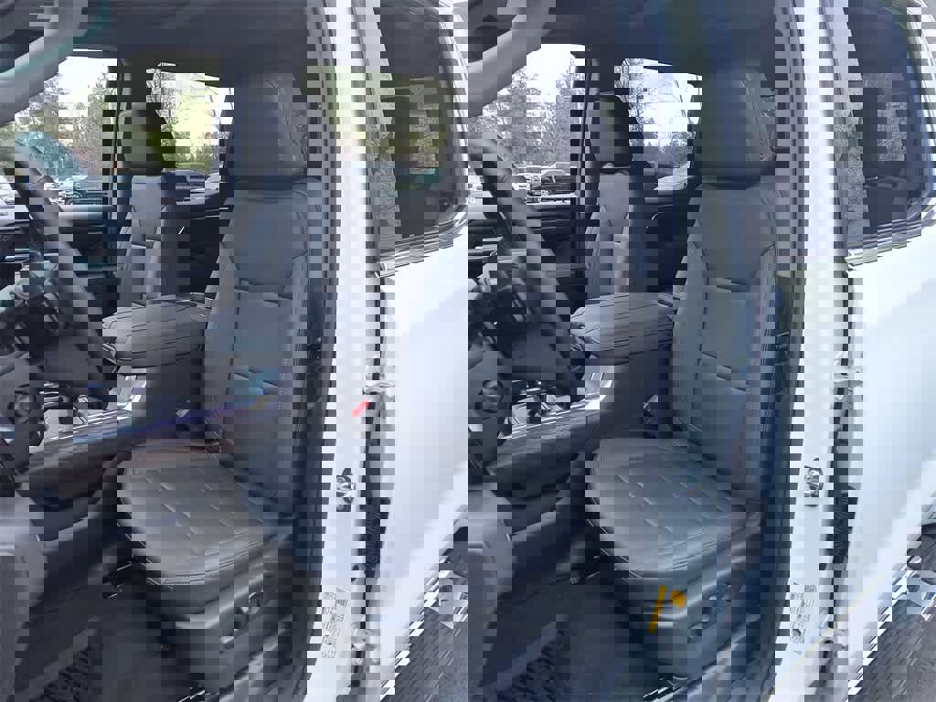 Used 2025 GMC Sierra 1500 SLT w/ SLT Premium Plus Package image 11