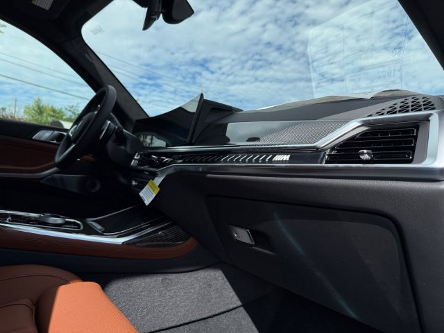 New 2027 BMW X7 M60i AWD/4WD image 16