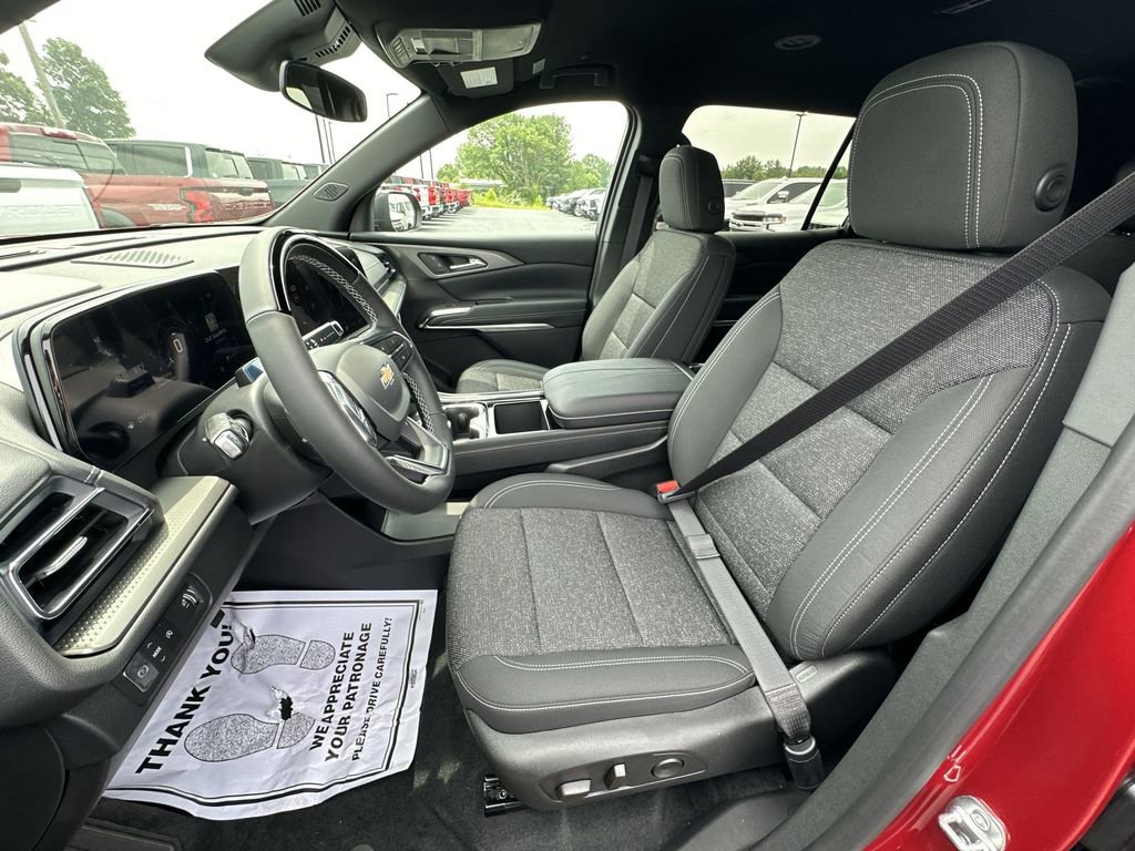 New 2025 Chevrolet Traverse LT w/ Enhanced Driving Package image 11