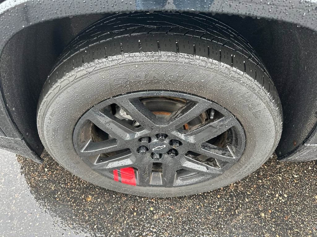 Used 2023 Chevrolet Traverse Premier w/ Redline Edition image 10