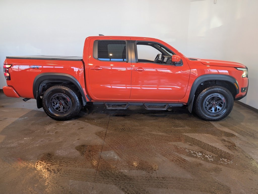 Used 2025 Nissan Frontier PRO-4X w/ Pro Convenience Package image 5