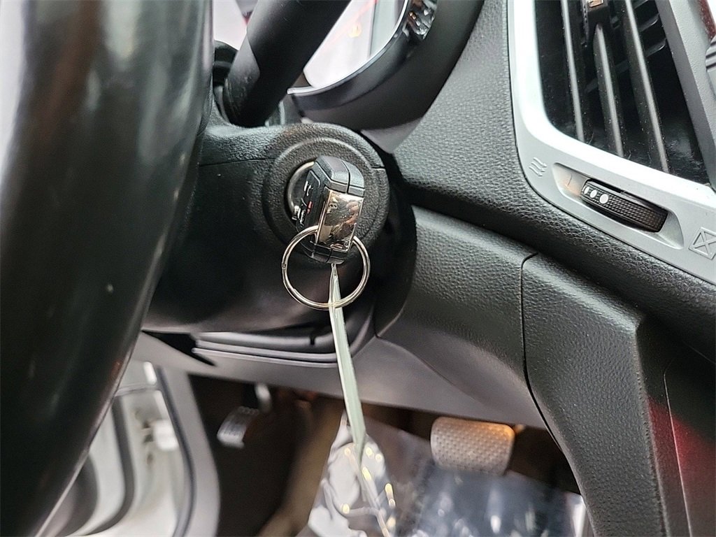 Used 2017 GMC Terrain SLT w/ Open Road Package image 29