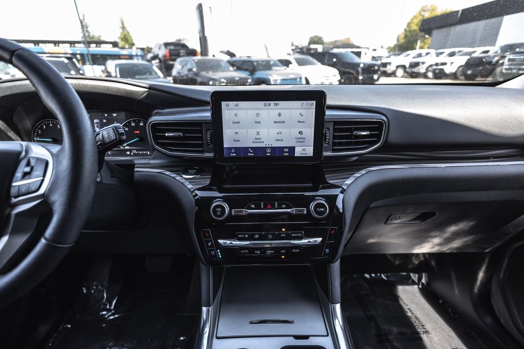 Used 2022 Ford Explorer Limited AWD/4WD image 24
