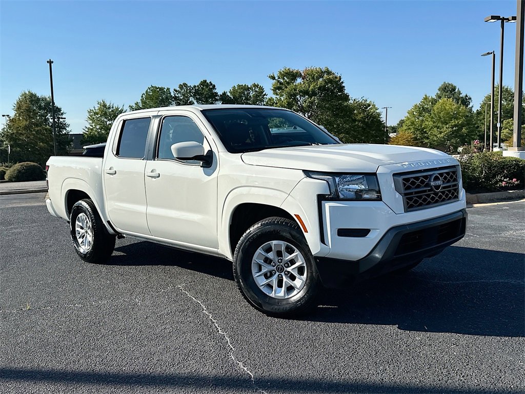 Used 2024 Nissan Frontier SV