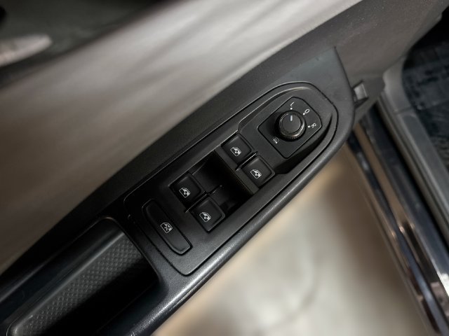 Certified 2023 Volkswagen Taos S AWD/4WD image 16