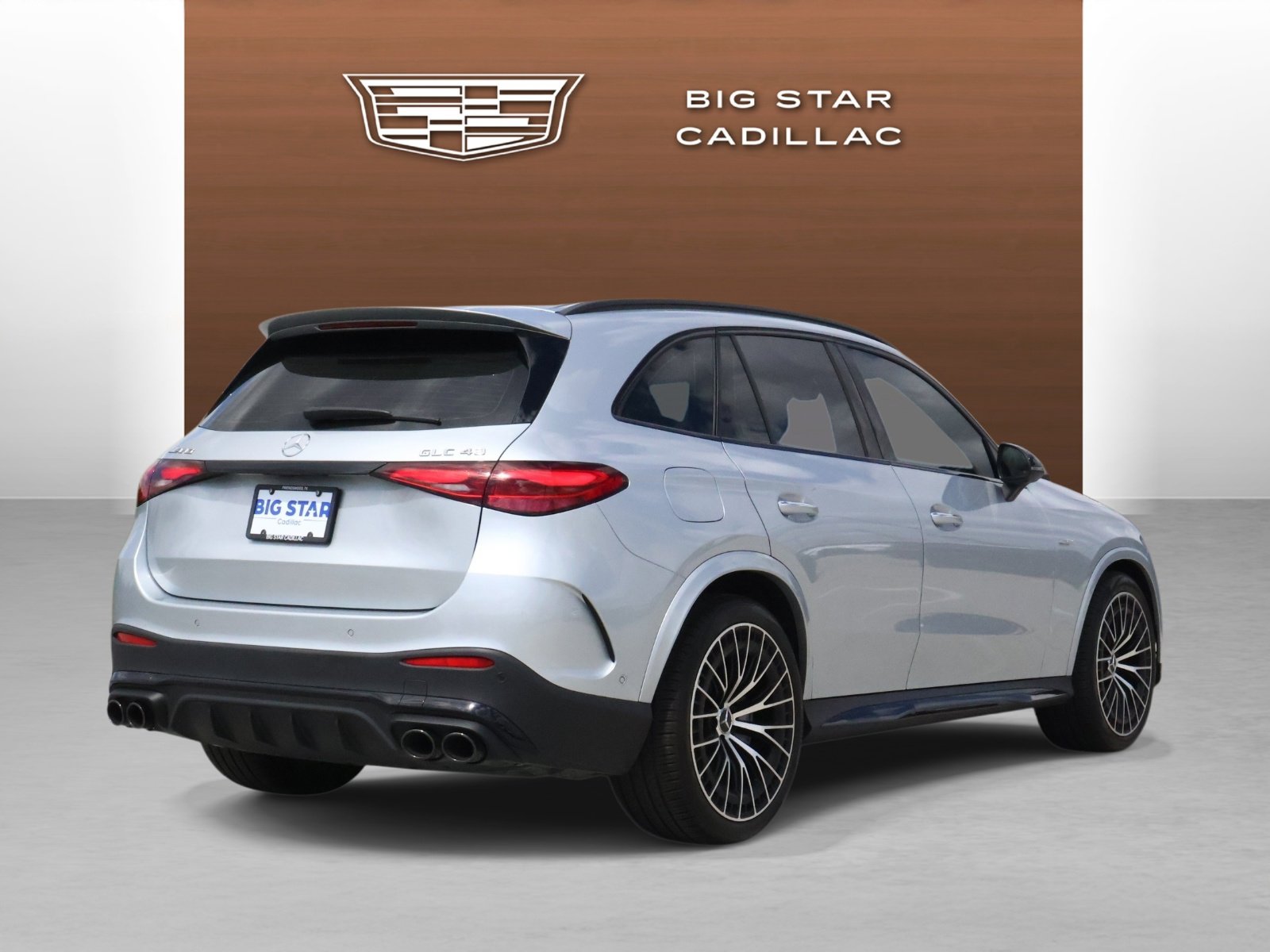 Used 2024 Mercedes-Benz GLC 43 AMG 4MATIC image 5