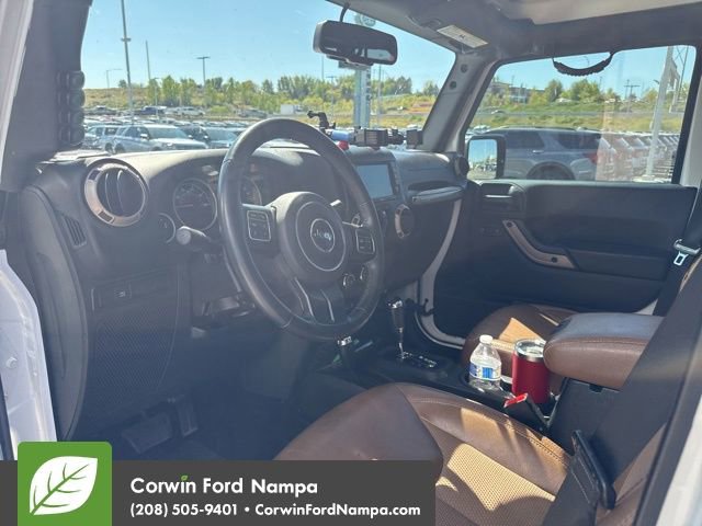 Used 2016 Jeep Wrangler Unlimited Sahara AWD/4WD image 12