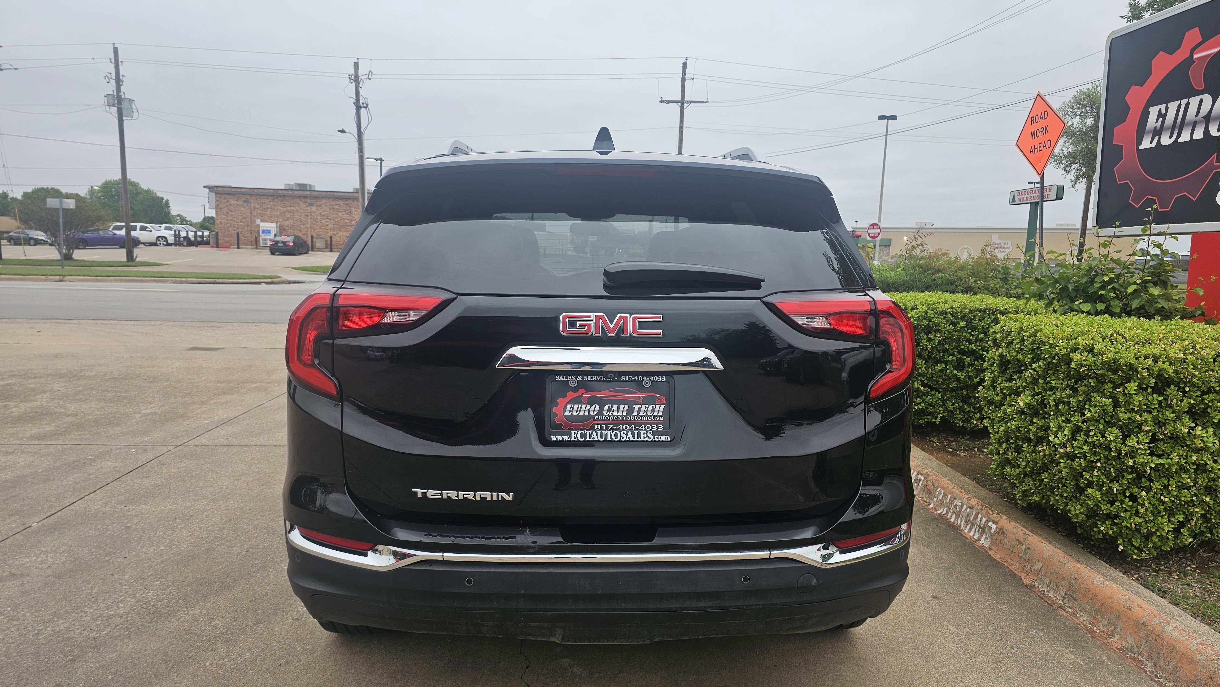 Used 2021 GMC Terrain SLT FWD image 4