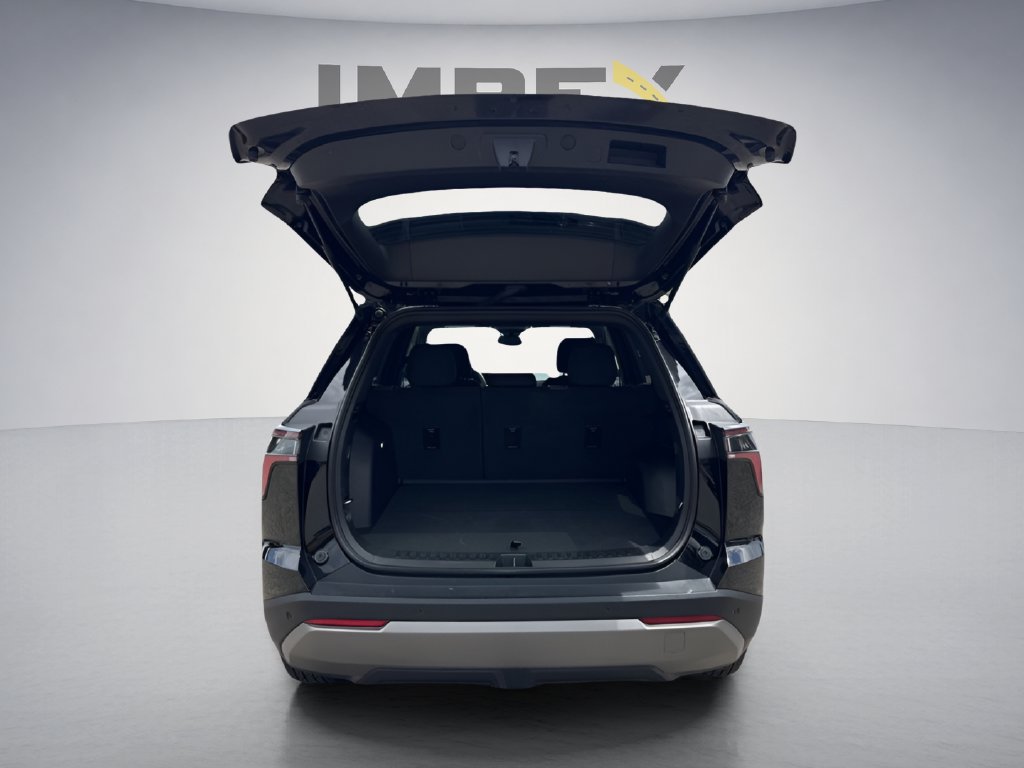 Used 2026 Chevrolet Equinox LT FWD image 13